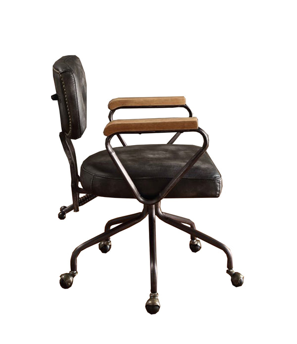 24' X 25' X 32' Vintage Black Top Grain Leather Office Chair