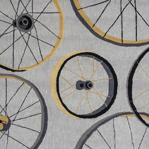 8'x10' Grey Hand Hooked Wheels Indoor Area Rug