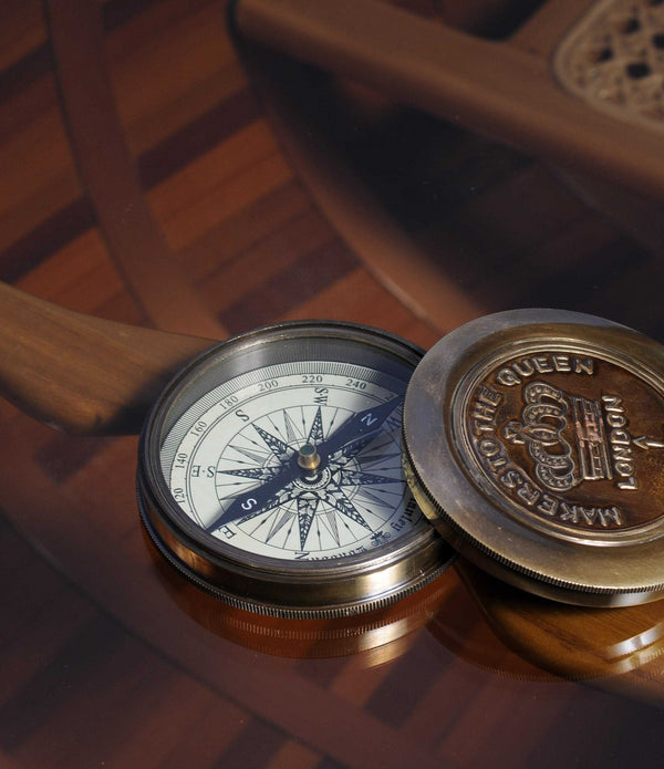 Brass Makers to the Queen Compass with Leather Case