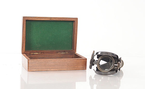 2.5" x 4" x 2" Folding Monocular in Wood Box