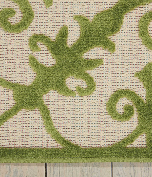 4’ x 6’ Green Medallion Indoor Outdoor Area Rug