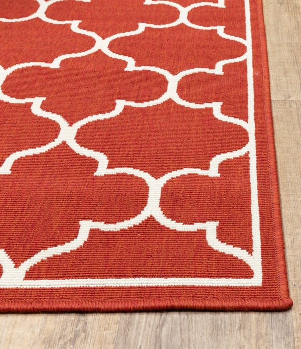 7’x10’ Red and Ivory Trellis Indoor Outdoor Area Rug