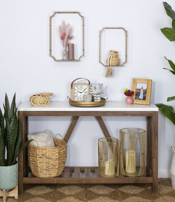 Leaf Pattern Green Planter with Wooden Base