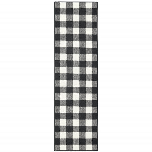 2’x8’ Black and Ivory Gingham Indoor Outdoor Runner Rug