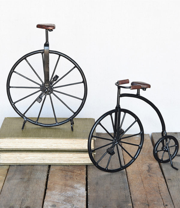 Traditional Bicycle Sculpture