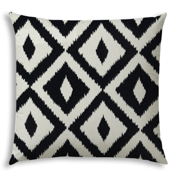 20” Black Diamonds Indoor Outdoor Zippered Pillow Cover